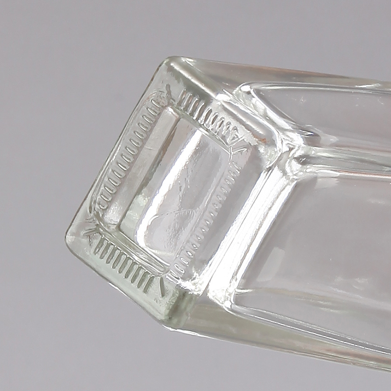 Spray Cap Square Vodka Glass Bottle Ideal for Whiskey Gin Bourbon Vodka Brandy Storage