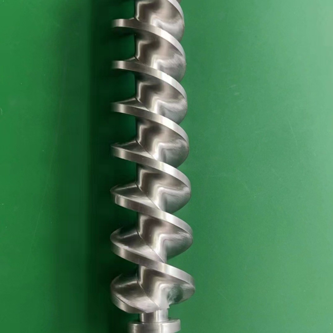 45 Deg Inclination Angle Shaftless Auger Screw Conveyor For Poor Fluidity Materials