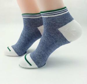 China Custom logo, design single-Cylinder Men Boat Socks factory