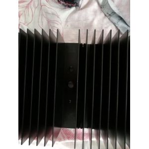 CNC Machining Extruded Heat Sink Akzo Nobel Powder Painting for Truck Lamp