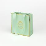 250gsm Paper Gift Bags With Handles Hot Stamping Retail Green Bags With Gold Rim