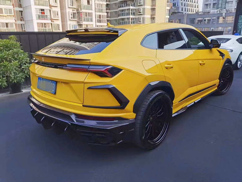 Auto Parts Carbon Fiber Body Kit for Lamborghini URUS URUS Upgrades the MSY Front Shovel Diffuser Spoiler Wide-body Kit