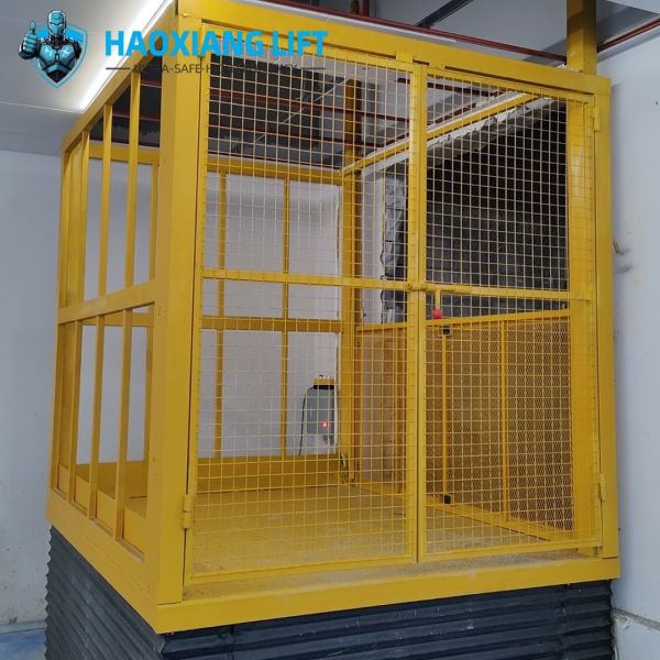 Unmovable Hydraulic Scissor Lift: Hydraulic smooth lifting, perimeter shields ,