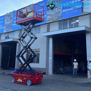 Self-Driven Scissor Lift (4-6m) Intro: Rated load 0.3-1.5t. Includes 1.5t 4WD