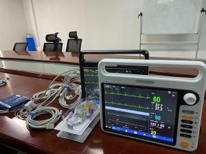 China Clinic Hospital Portable Patient Monitor Modular 12.1 Inch With ECG SPO2 factory