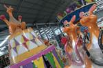 3.9m Height Amusement Park Swing Ride Hydraulic Lifting 150kg Weight 380V / 220V