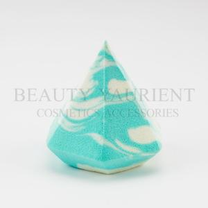 China Diamond Shape Green Face Makeup Puff Sponge Super Soft Latex Free factory