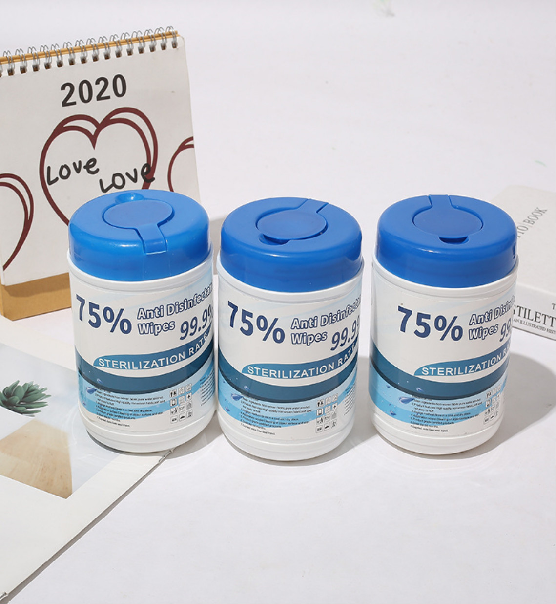 Disposable Antibacterial Wipes 75 Alcohol Wet Tissue Skin Friendly