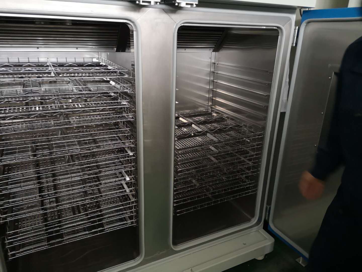 Medical Lab -70C 156 Bags Blood Plasma Freezer