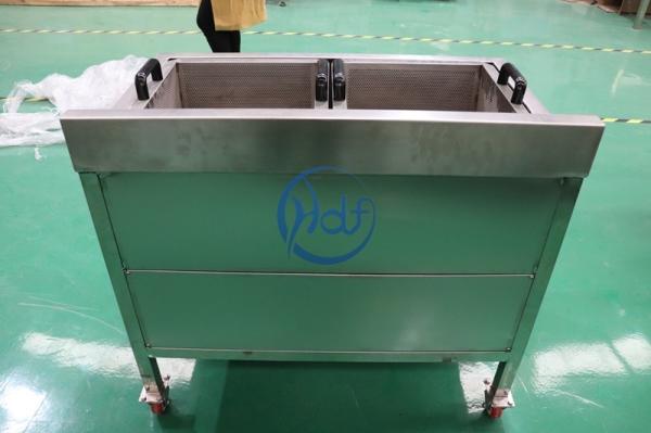 Gas / Electric Heating Chicken Deep Fryer Machine Commercial Two Baskets