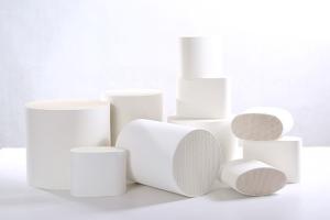 China Cordierite Ceramic Diesel Catalytic Converter Substrate / Alumina Ceramic Substrate factory