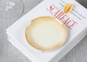 China Beige Reactive Ceramic Sauce Dish Organic Shaped With Food Safety factory