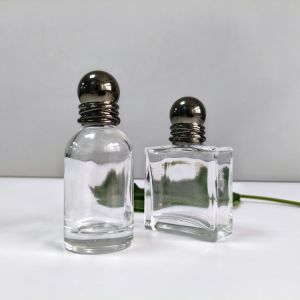 China Glass Bulk Perfume Bottles 50ml Empty Customized Logo ISO9001 on sale