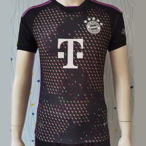 China Player Personalized Football Jersey Permeable Polyester Durable Custom Team Shirt factory