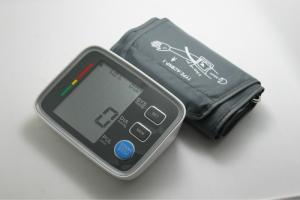 China Upper Arm Electronic Blood Pressure Monitor With Bluetooth , Electronic Blood Pressure Meter factory