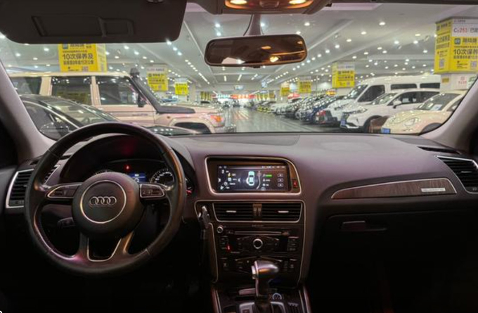Audi Q5 2016 40 TFSI Technology 2.0T 224HP L4 8-speed Manual Automatic Flat Door 5-door 5-seater SUV Panoramic Sunroof