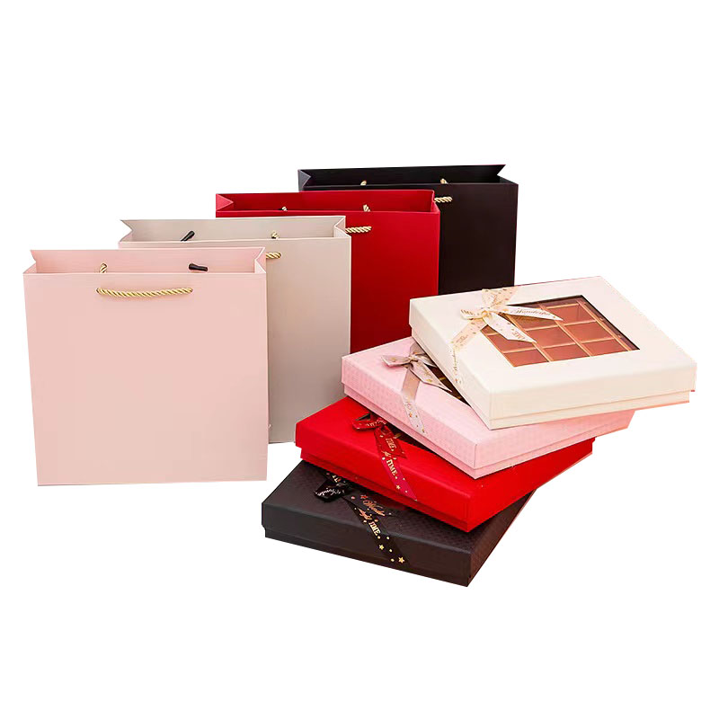Rigid Cardboard Cosmetic Packaging Box with Magnetic Closure and Customized Design