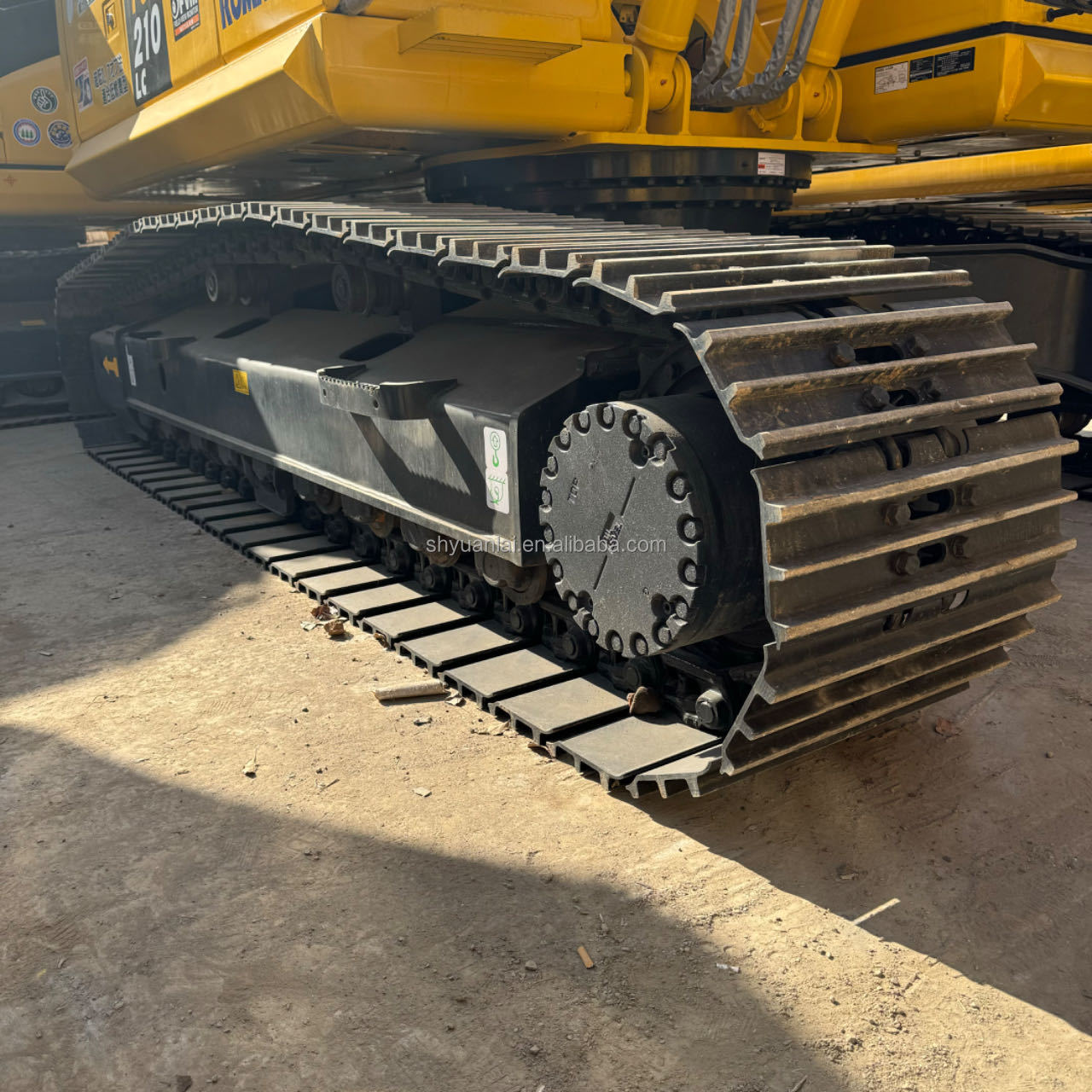 Used Komatsu PC210LC Crawler Excavator with Low Working Hours and High Operating Weight