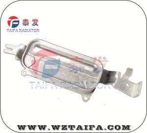 China High Efficiency Bmw OIL COOLER 17217638580 Bmw Aftermarket Parts 12 Month Warranty factory