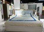 Chic Silver Bedroom Furniture Commercial Hotel Bedroom Furniture OEM ODM