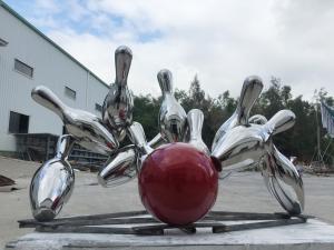 China Modern Large Metal Garden Ornaments Bowling Bowl Shape Stainless Steel factory