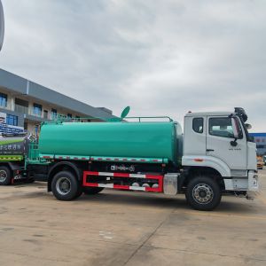 Sinotruk Howo NX300 Transportation Water Sprinkler Tanker Truck