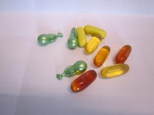 China 3.5rpm Small Start Fish Oil 12000pcs/H Softgel Machine factory