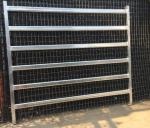Safety Animal Livestock Fence Panels , Horse Corral Panels 2.1mL*1.8mH Size