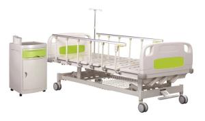 China CE Three Cranks 4 IV Holes 470MM Patient Care Bed factory