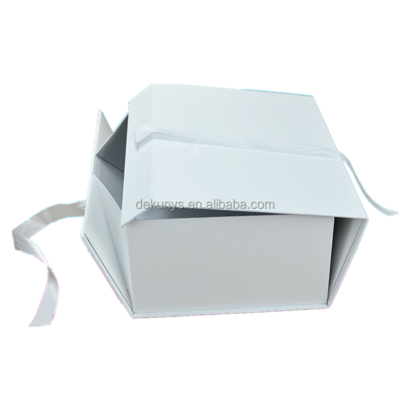 Cardboard Paper Handbag Birthday Gift Packing Box Party Favor Packaging With Ribbon Closure