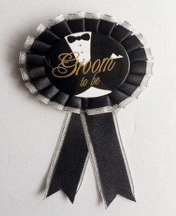 Manufacturer direct marketing horse iron cartoon chest, blank badge processing custom, festival celebration corsage.