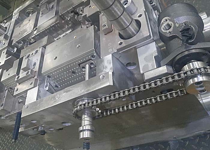 Customized Size Plastic Inejction Mold Single / Multiple Cavity For Car Warter Tank