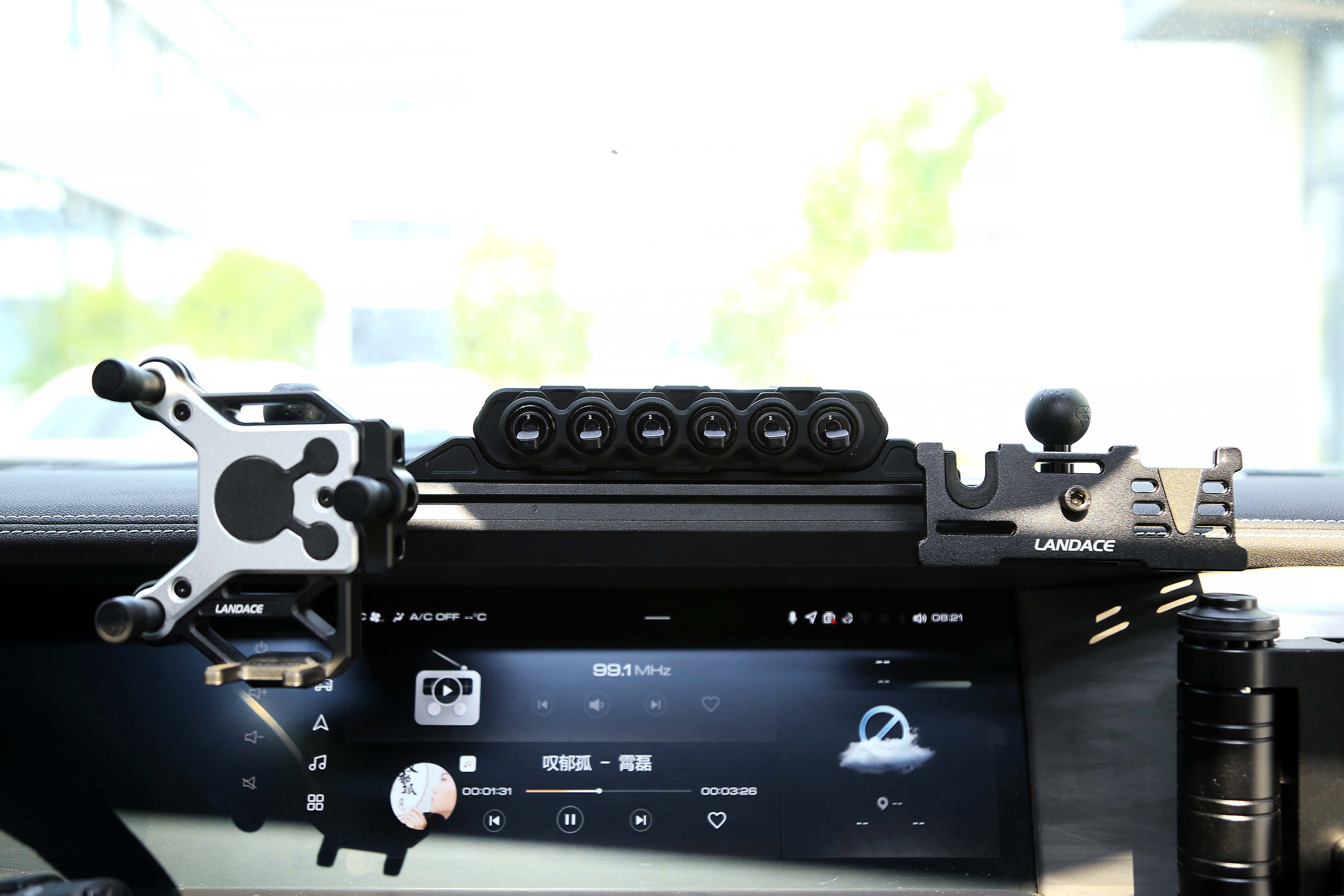 JEEP Dashboard Cell Phone Holder Aluminum Center Dash Mount