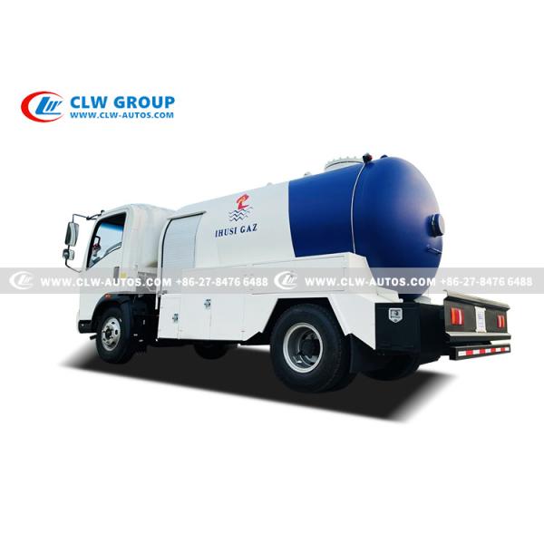 China HOWO 5CBM LP Gas Bobtail Truck DRC Market Propane Transfer Tanker factory