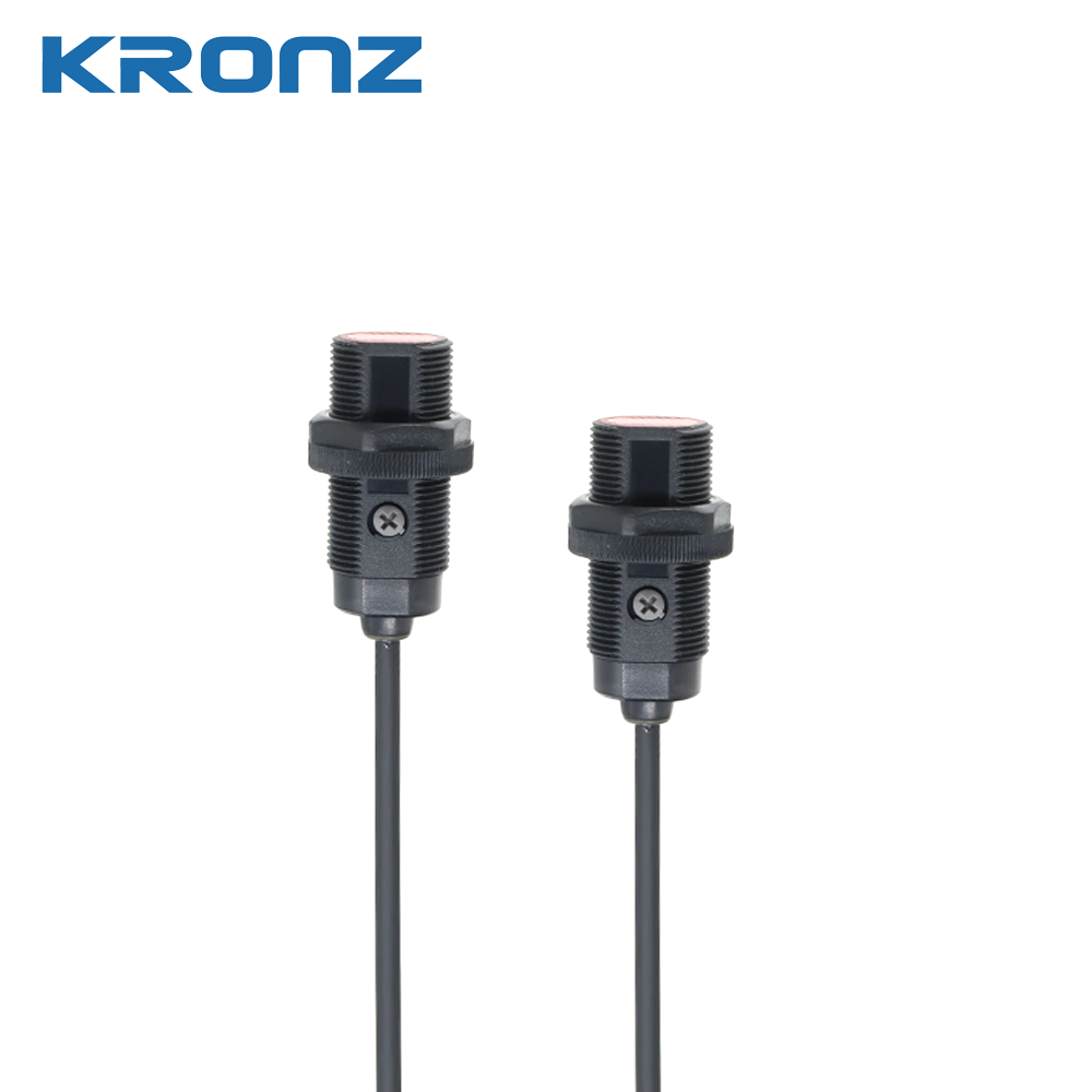 M18 Photoelectric Sensor, Diffuse Type 10-150mm Range PNP/NPN Output IP67