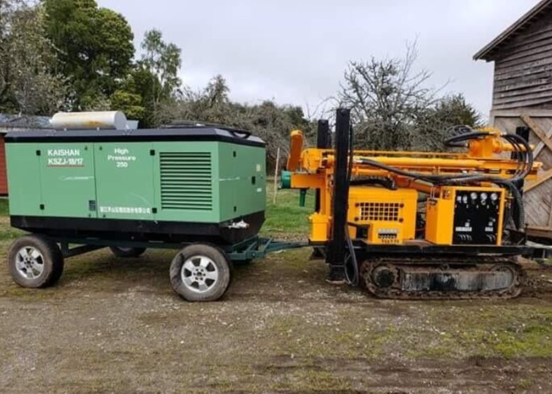 Powerful Deep 200m Water Well Drilling Rig Machine With Compressor