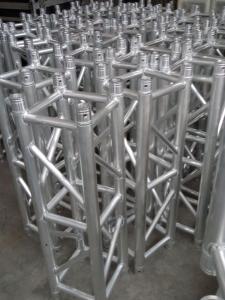 China Aluminum alloy 6082-t6 tube ,50x3mm , aluminum stage truss for event show factory
