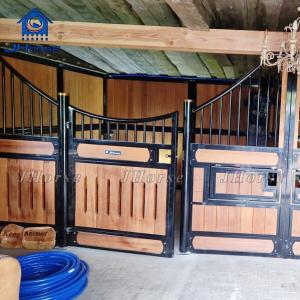 China 14ft 3.0m Bamboo Horse Stable Customized Door Size For Secure Comfortable Horsekeeping factory