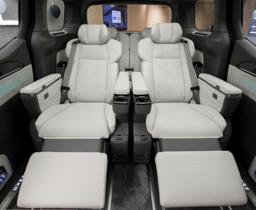 ZEEKR 009 WE Version 2022 Pure Electric Medium And Large MPV 5 Door 6 Seats