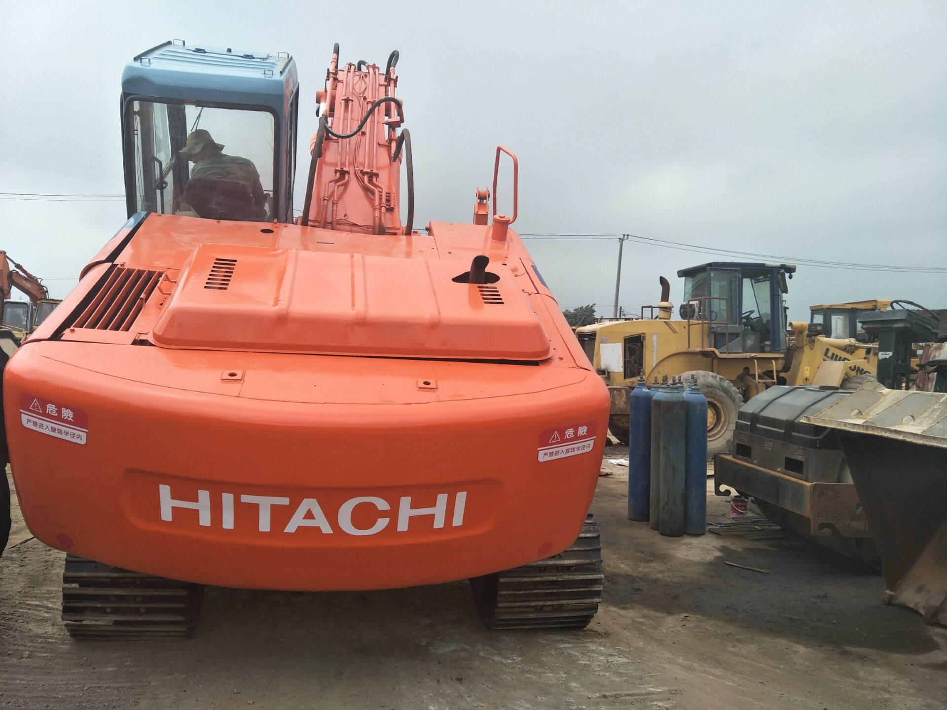 Used Hitachi EX200 ZX200 EX100 EX60 Japanese Hydraulic Track Crawler Digger Excavator