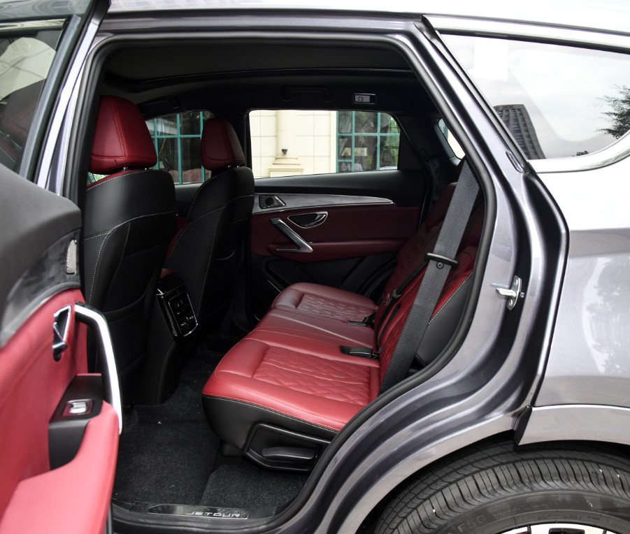 2023 Jetour X70 Plus 1.6T DCT Qiangzhe PLUS 5 Seats LED Light 360 Camera Mid SUV