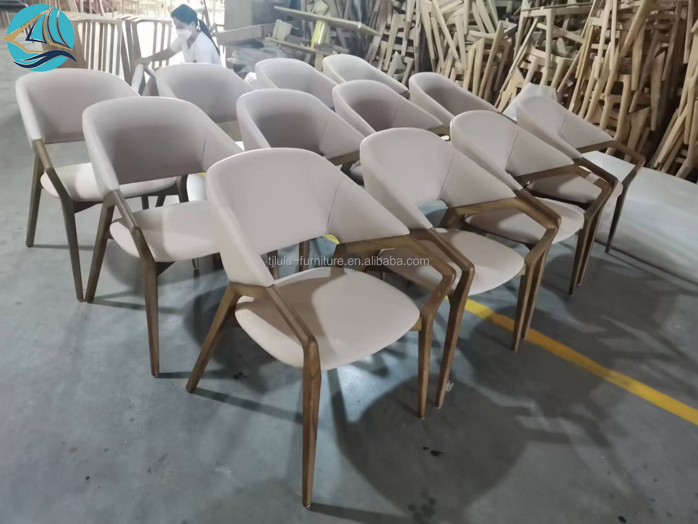 NO Folded Solid Ash Wood Dining Chair for Modern Luxury Wooden Leisure Arm Chair in Hotel Room