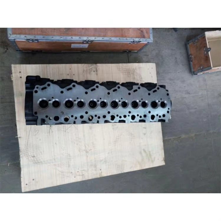 Toyota 4.2T 12V 1HD-T Diesel Engine Cylinder Head Auto Parts For Coaster Land Cruiser Model 11101-17020 1110117020 Engine Parts
