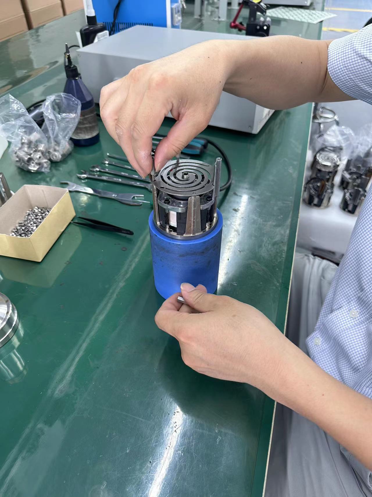 Compact and Powerful 3KG Free Piston Stirling Cooling System for Minus 145 Degree