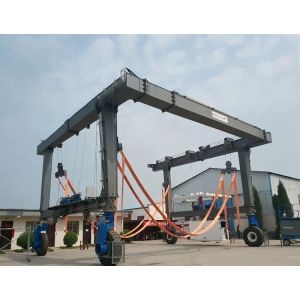 China High Speed 0.5M/S Boat Lifting Crane With Overload Limiter Safety Device factory