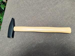 China 200g Machinist hammer(XL-0104) with Bleach wooden handle,painted surface and good price factory