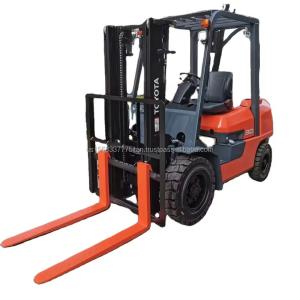 China Powerful and Affordable Used TOYOTA 9F30 Diesel Forklift for Your Warehouse factory