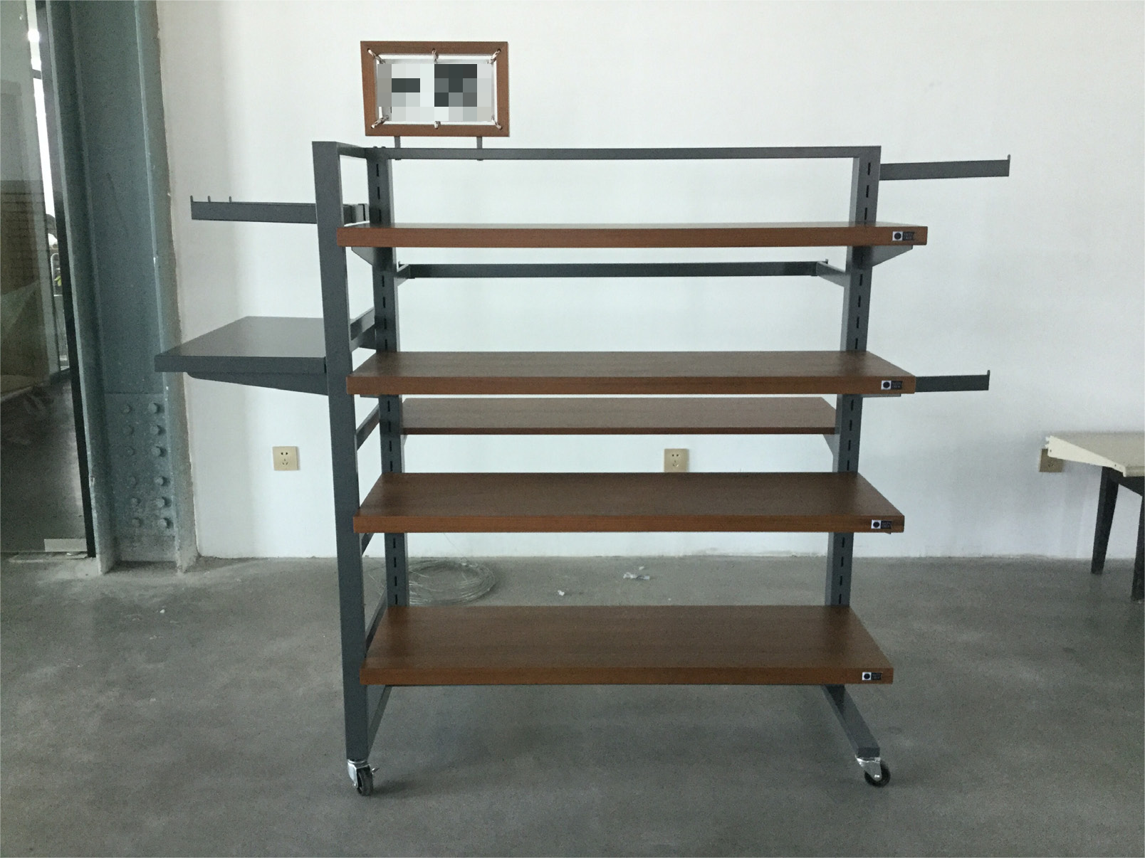 China Island Display Rack – 360° Retail Merchandiser on sale