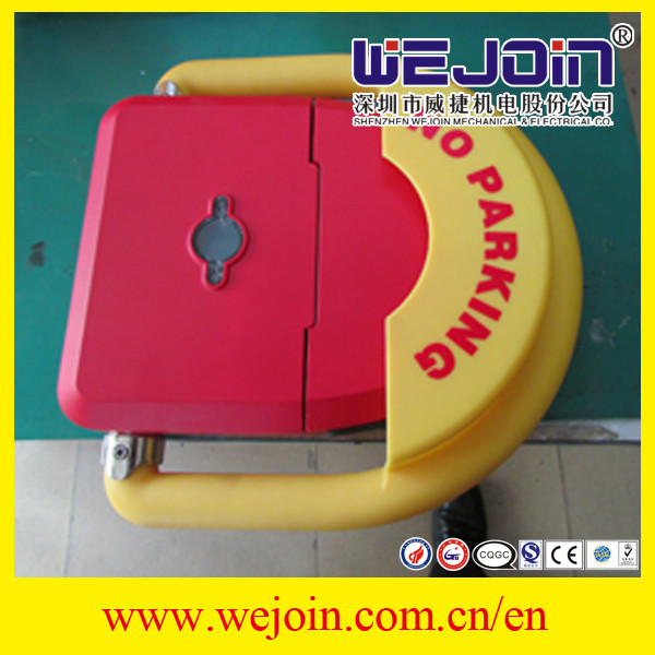 Energy Saving Car Parking Space Lock 4-6s Operating Time Battery Rechangeable