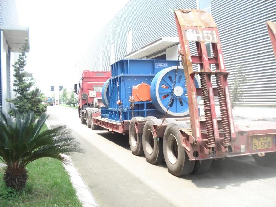Broken Quartzite Double Roller Crusher 500-1500TPH Large Crushing Ratio
